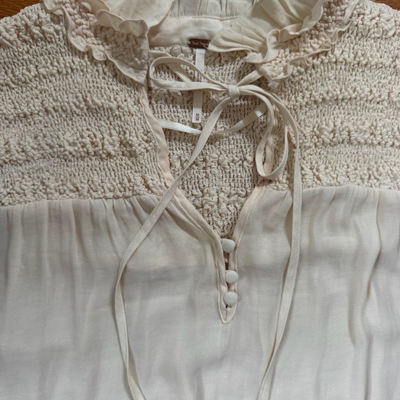 Free People Ruffle Me Up Sleeveless Front Tie Blouse Ivory Size Medium Casual - Picture 2 of 10